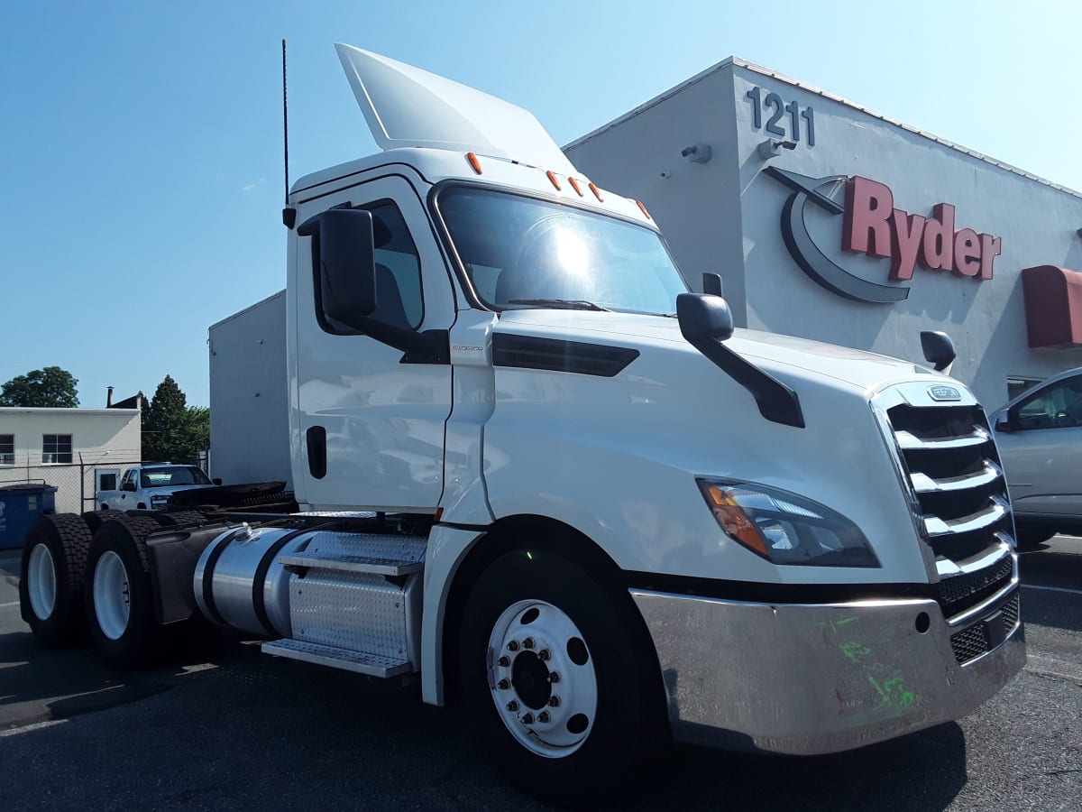 2019 Freightliner/Mercedes NEW CASCADIA PX12664 812997