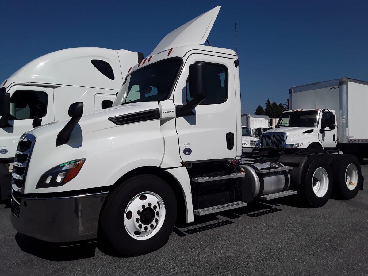 2019 Freightliner/Mercedes NEW CASCADIA PX12664 813005