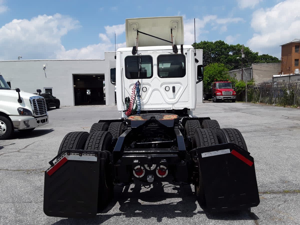 2019 Freightliner/Mercedes NEW CASCADIA PX12664 813007