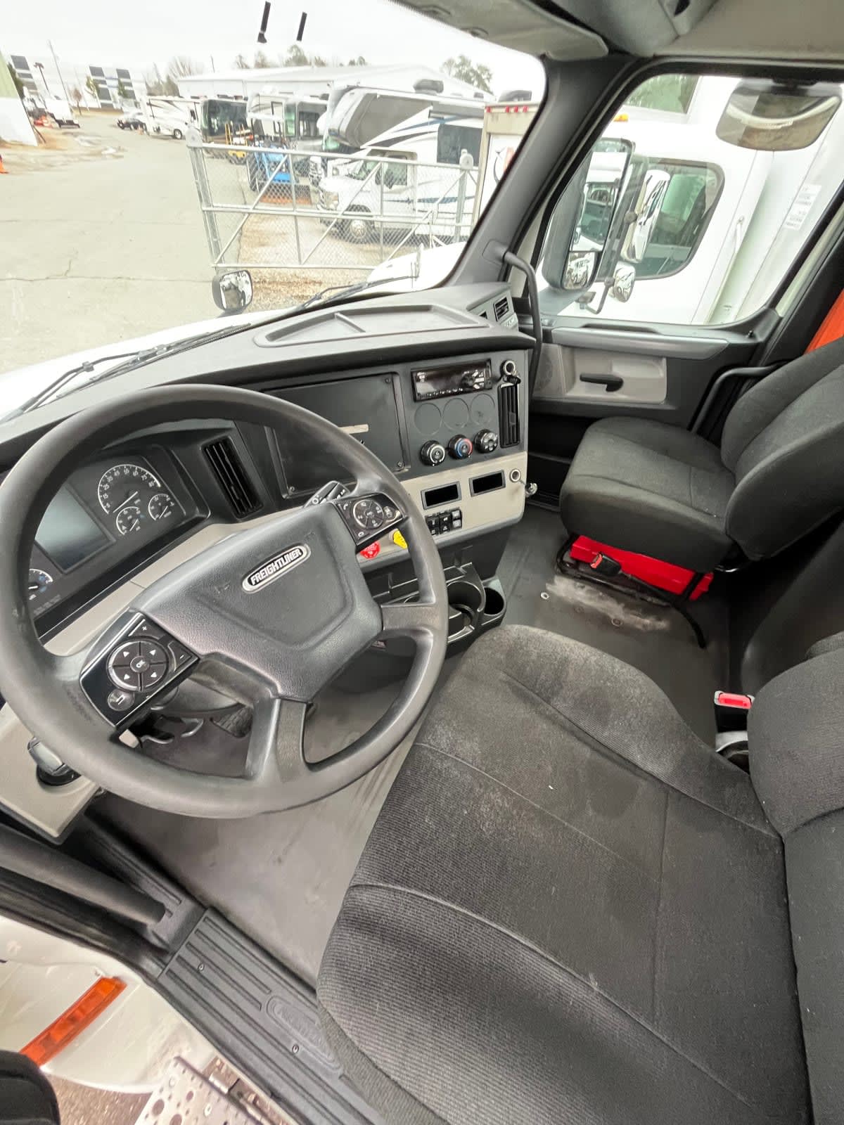 2019 Freightliner/Mercedes NEW CASCADIA PX12664 813019