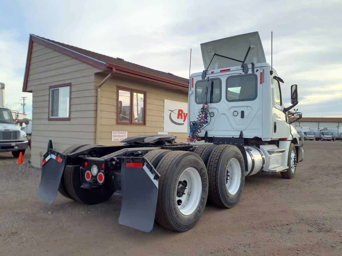 2019 Freightliner - image 4