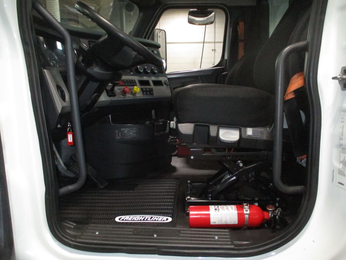 2019 Freightliner/Mercedes NEW CASCADIA PX12664 813062