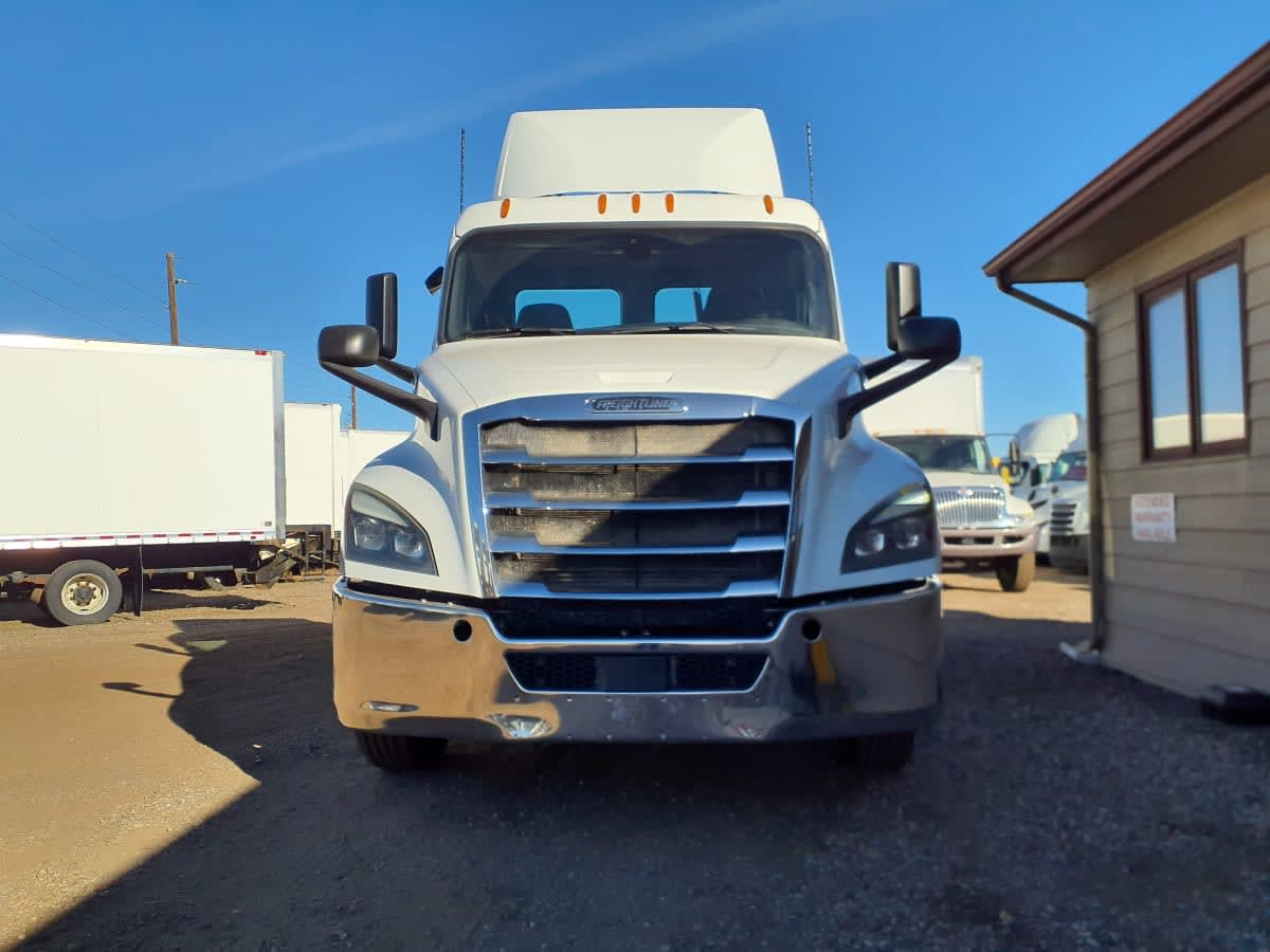 2019 Freightliner - image 2