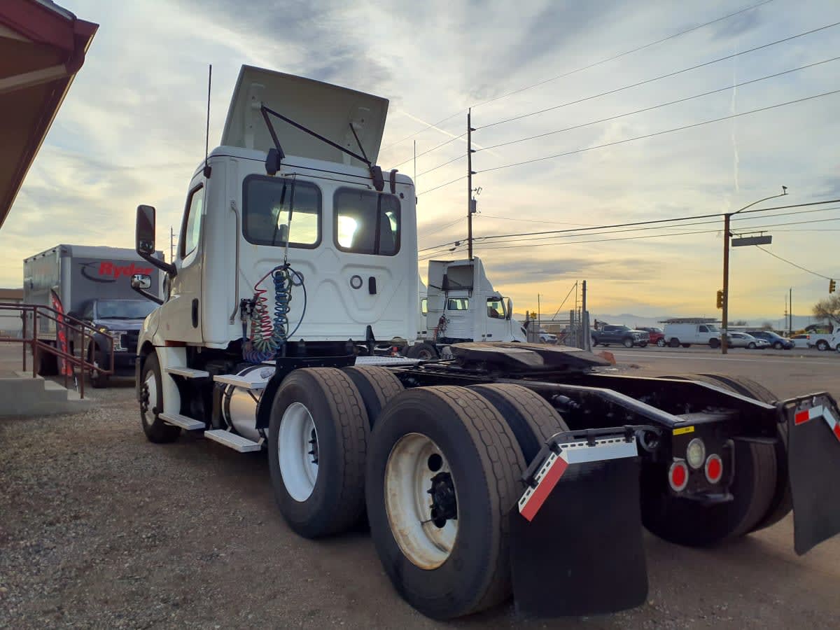 2019 Freightliner - image 6