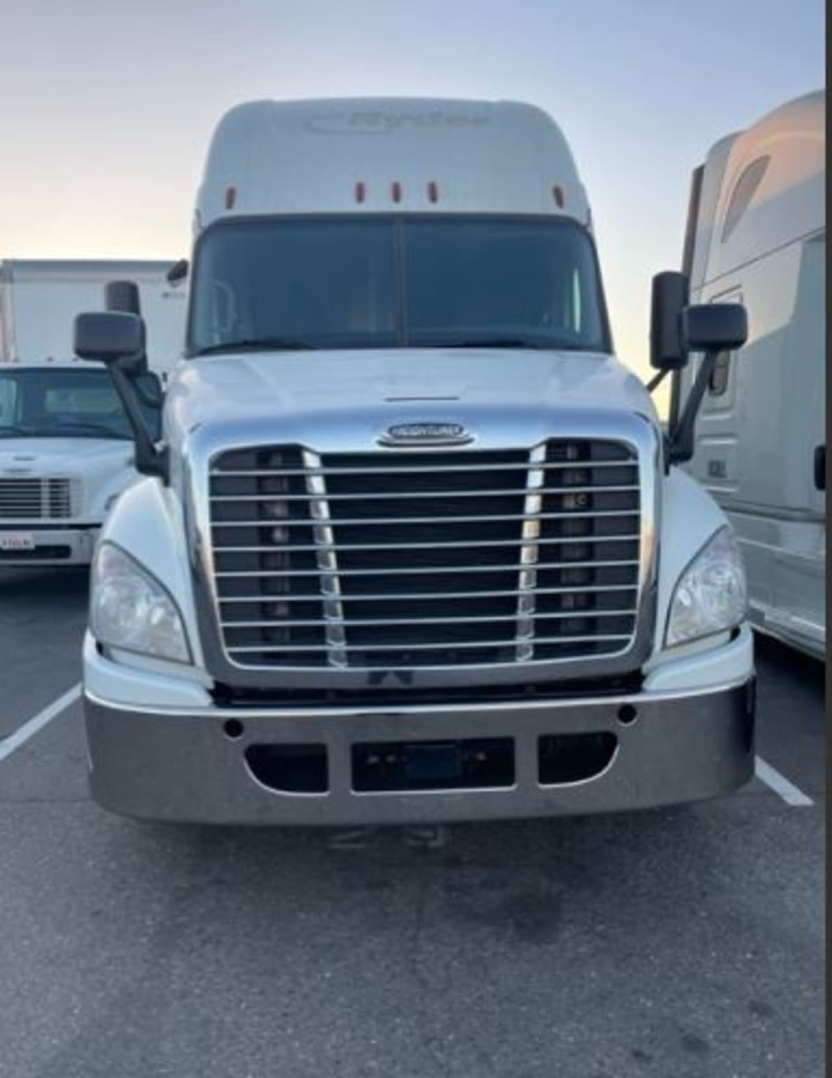 2019 Freightliner/Mercedes CASCADIA 125 813187