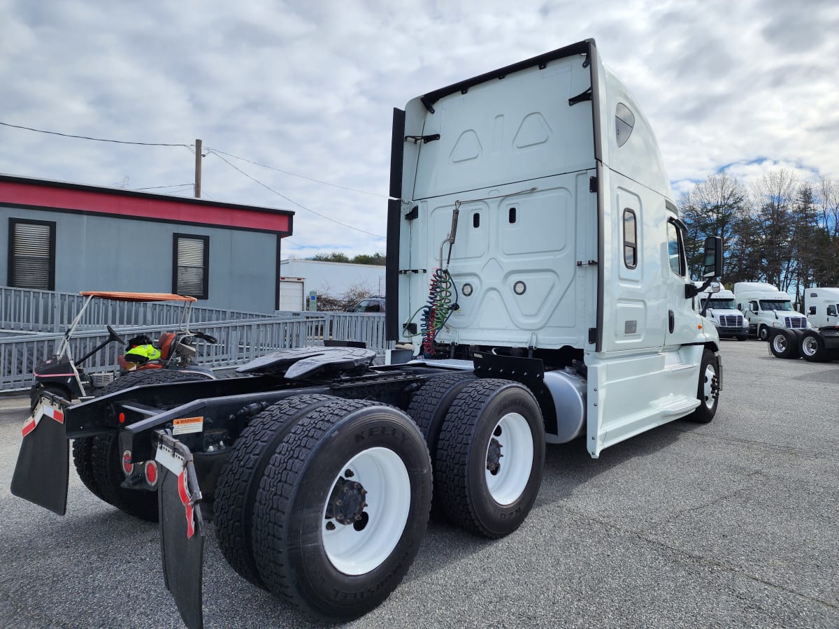 2019 Freightliner/Mercedes CASCADIA 125 813191