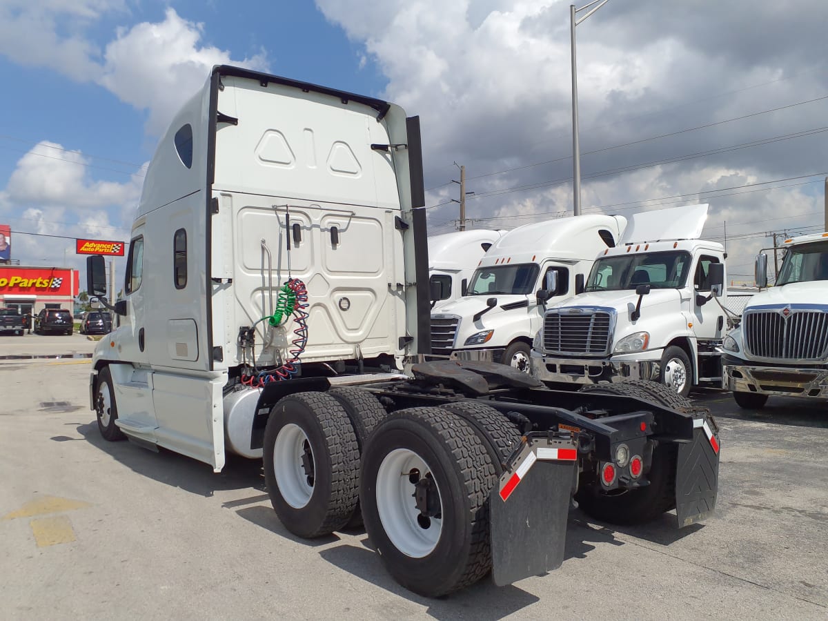 2019 Freightliner/Mercedes CASCADIA 125 813198