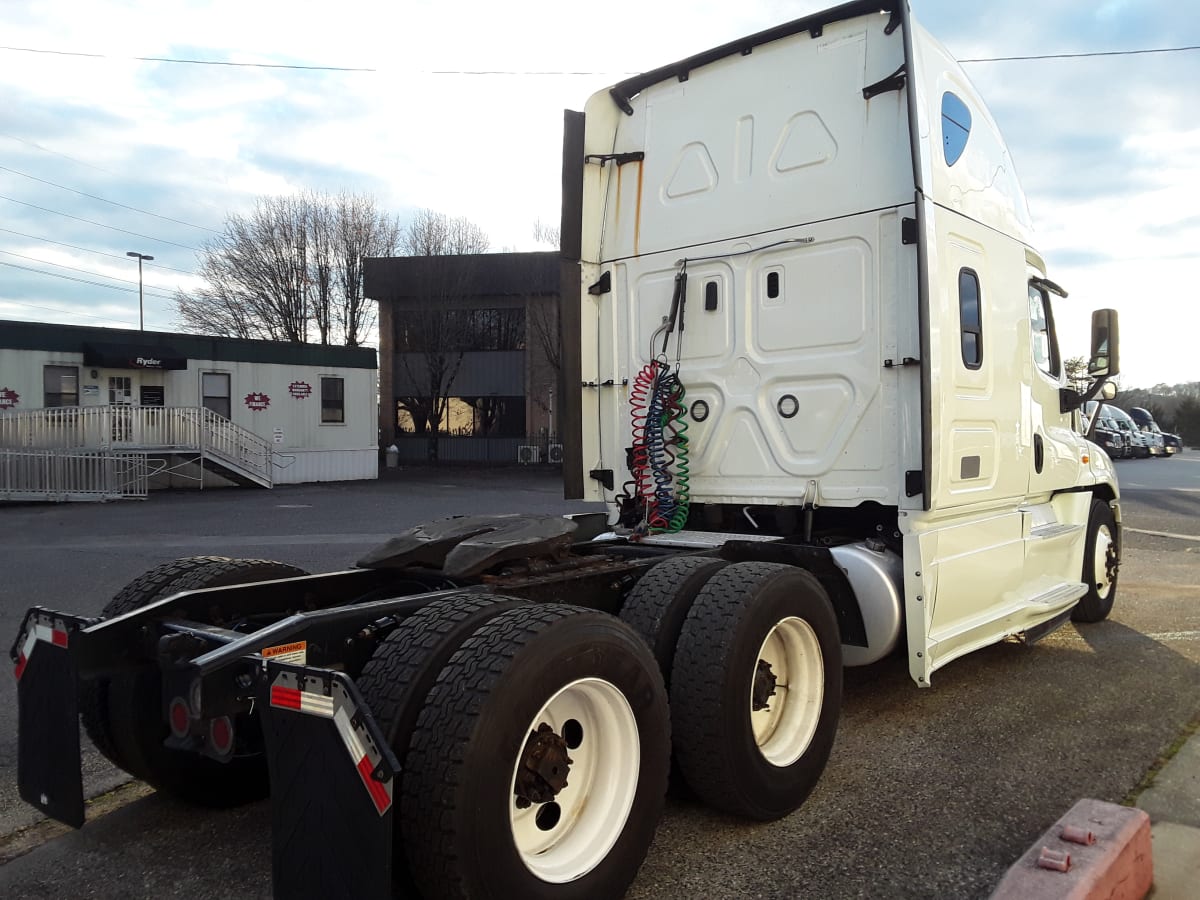 2019 Freightliner/Mercedes CASCADIA 125 813200