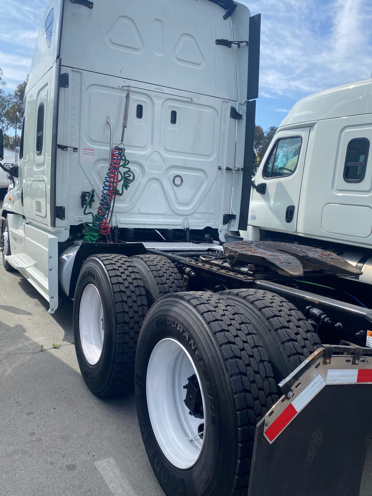 2019 Freightliner/Mercedes CASCADIA 125 813236