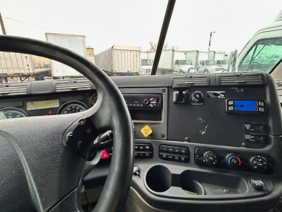 2019 Freightliner/Mercedes CASCADIA 125 813252