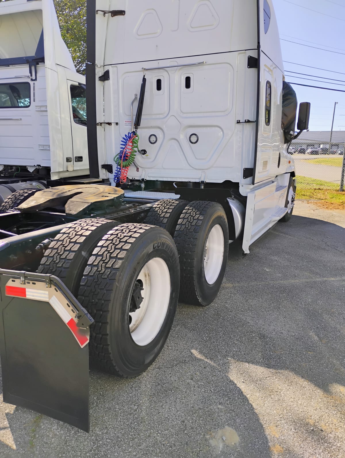 2019 Freightliner/Mercedes CASCADIA 125 813257