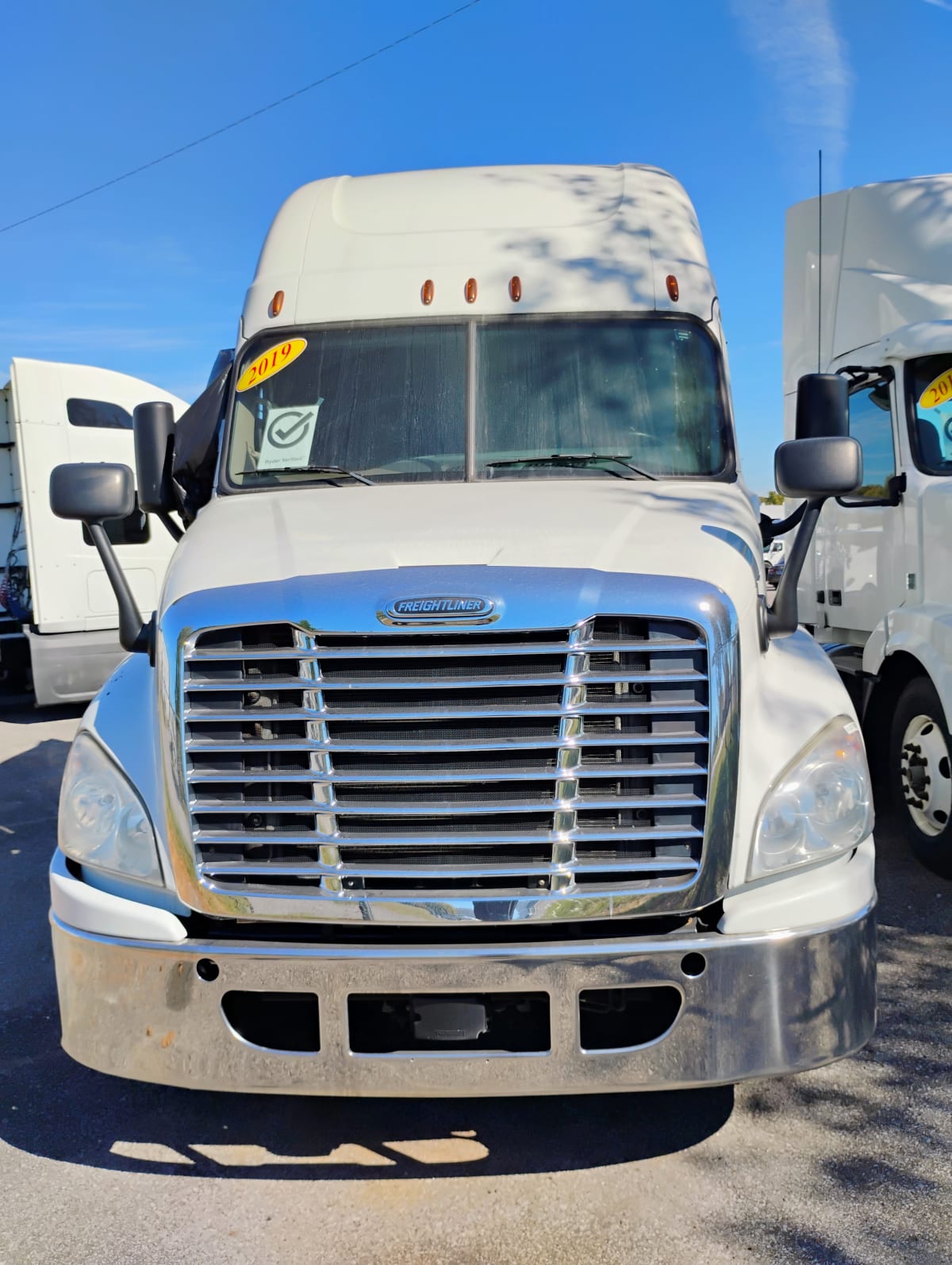 2019 Freightliner/Mercedes CASCADIA 125 813257