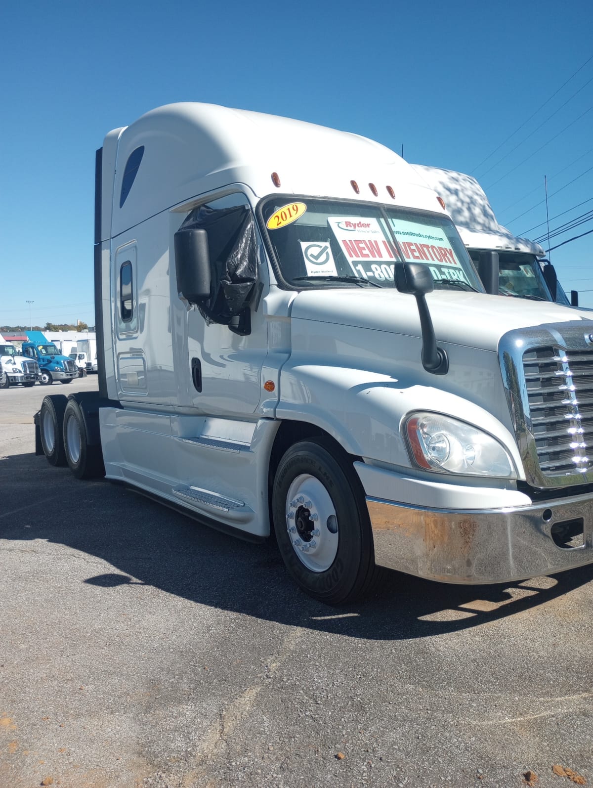 2019 Freightliner/Mercedes CASCADIA 125 813257