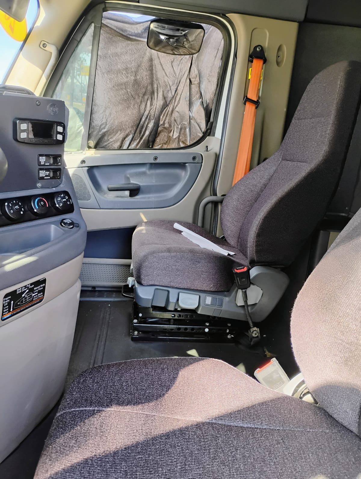 2019 Freightliner/Mercedes CASCADIA 125 813257