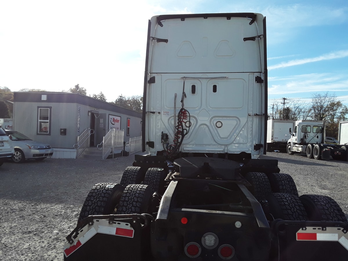 2019 Freightliner/Mercedes CASCADIA 125 813263