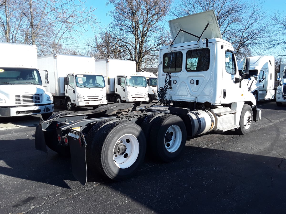 2019 Freightliner/Mercedes CASCADIA 125 813288