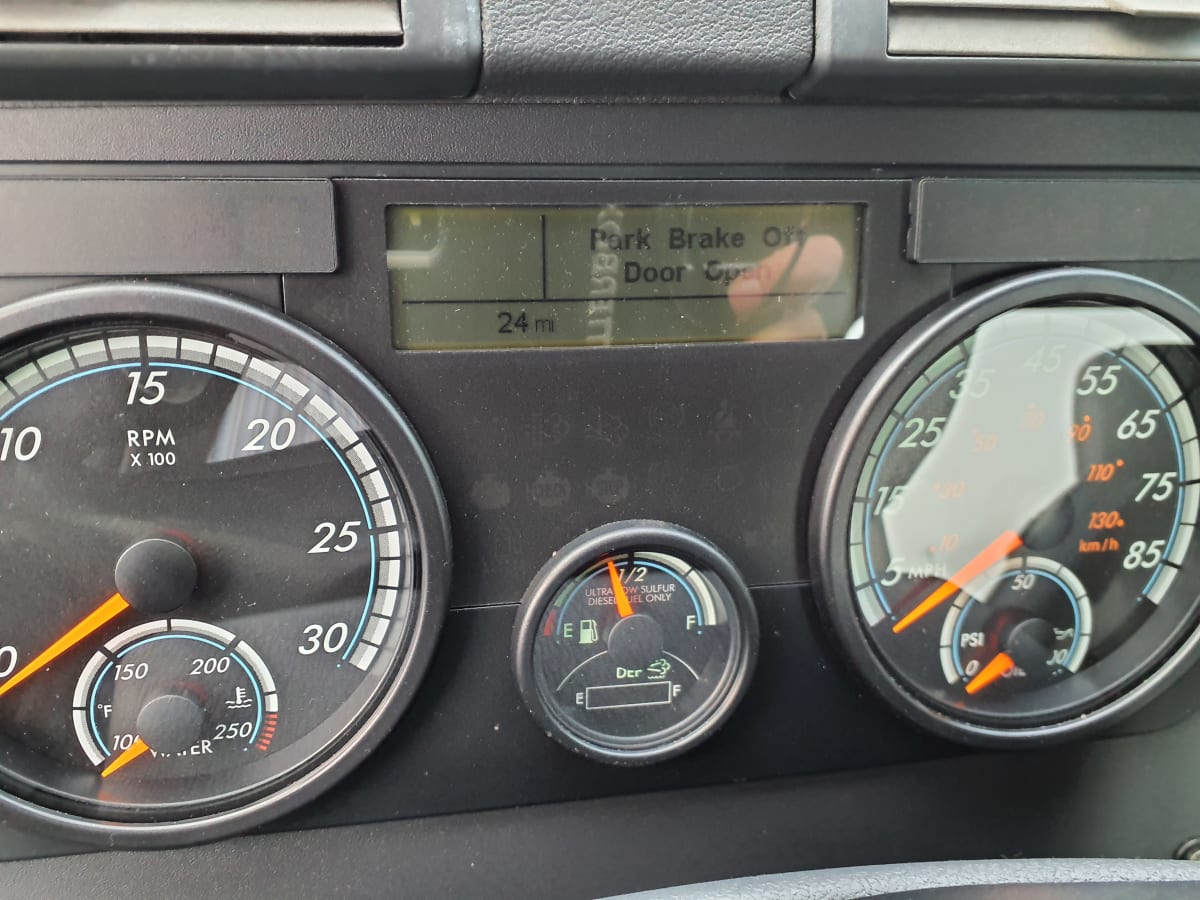 2019 Freightliner/Mercedes CASCADIA 125 813346