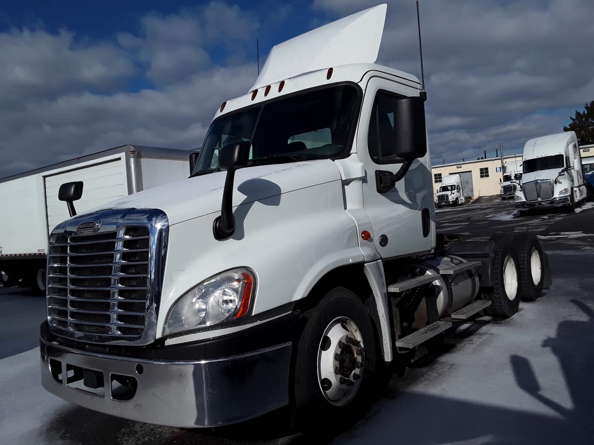 2019 Freightliner/Mercedes CASCADIA 125 813348