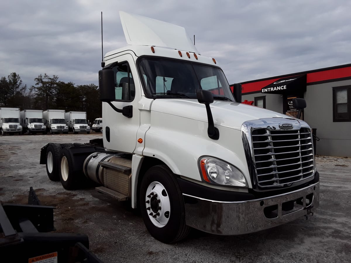 2019 Freightliner/Mercedes CASCADIA 125 813353