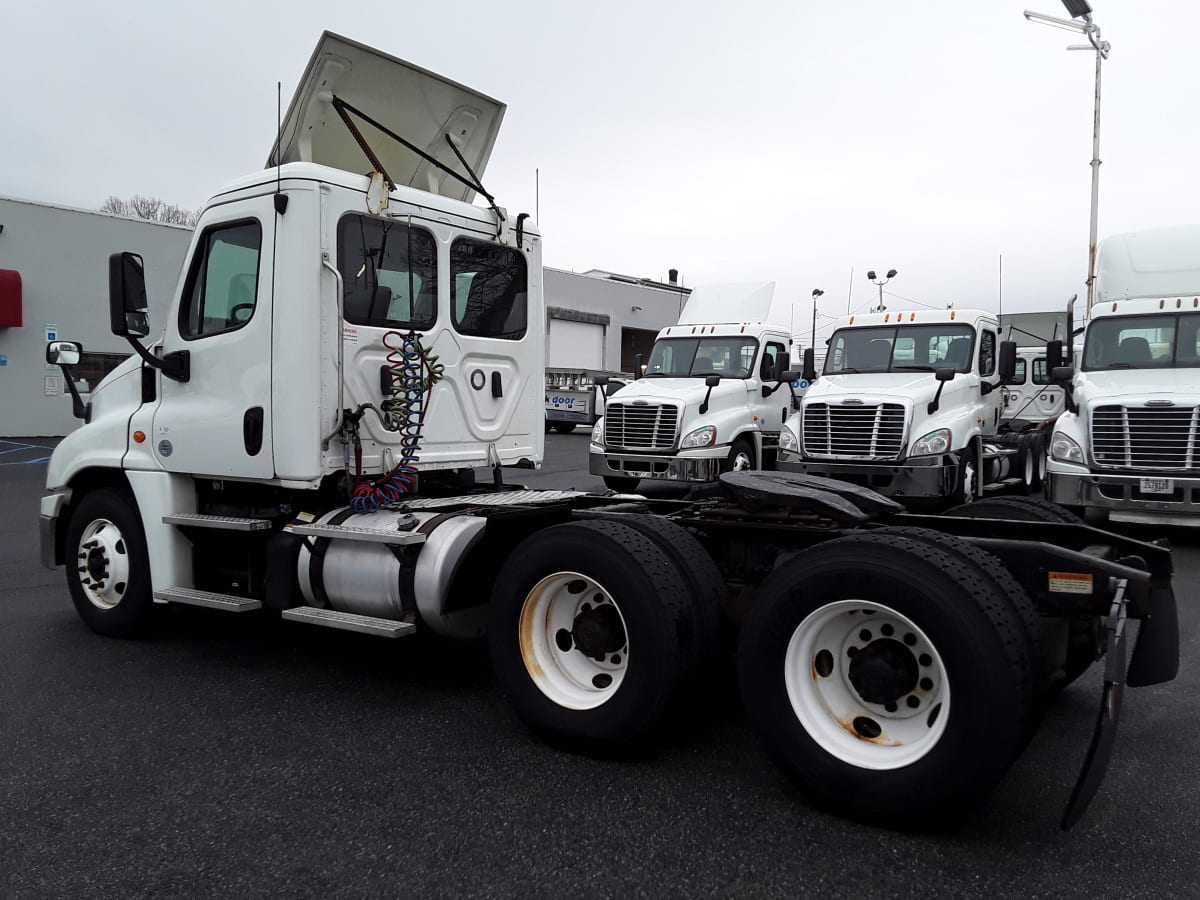 2019 Freightliner/Mercedes CASCADIA 125 813354