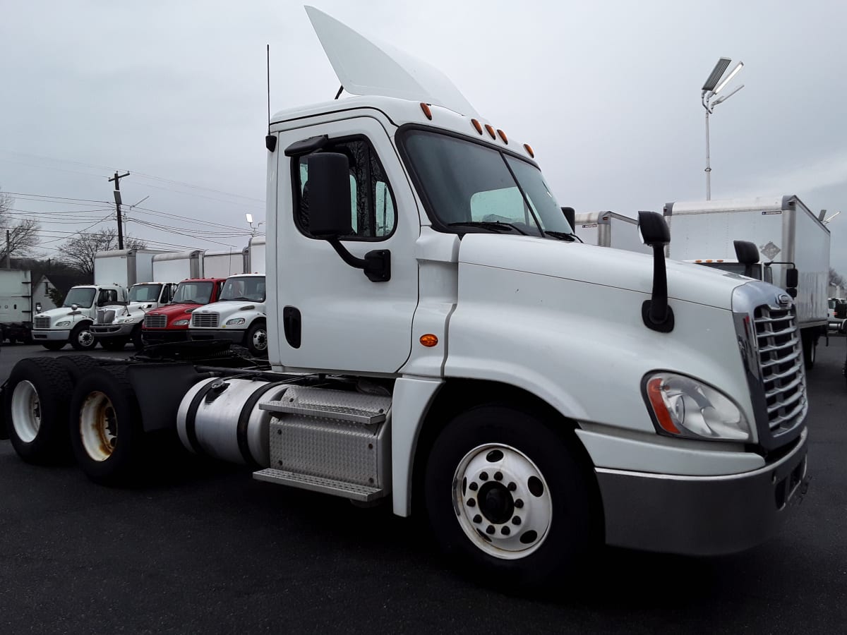 2019 Freightliner/Mercedes CASCADIA 125 813354