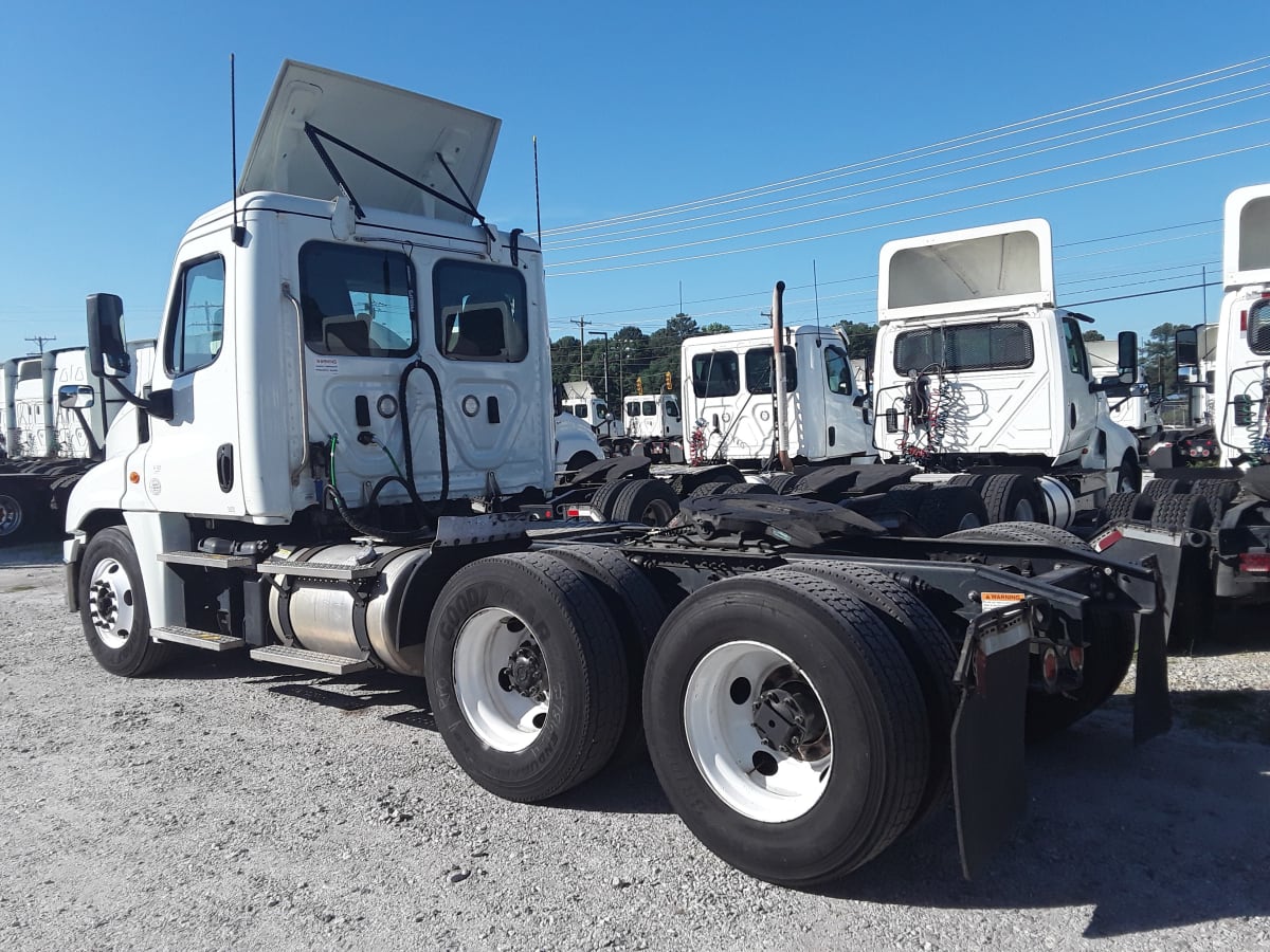 2019 Freightliner/Mercedes CASCADIA 125 813355