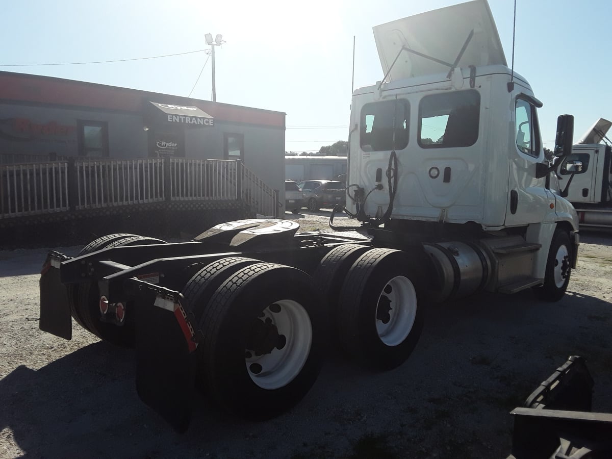 2019 Freightliner/Mercedes CASCADIA 125 813355