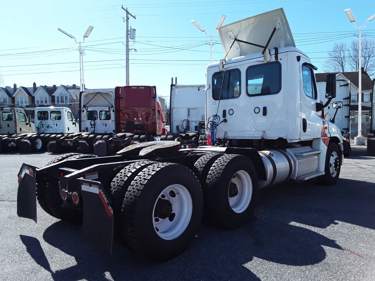 2019 Freightliner/Mercedes CASCADIA 125 813369