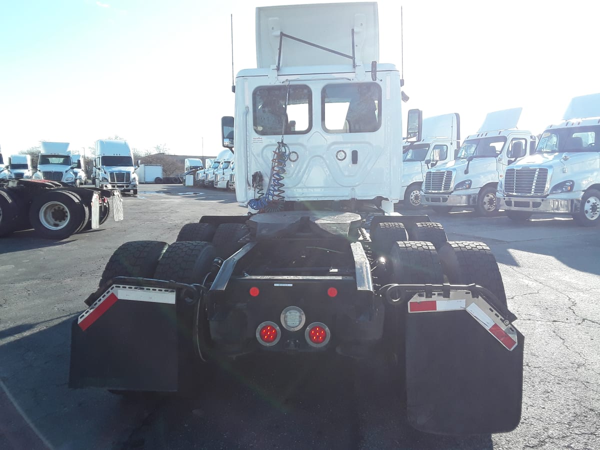 2019 Freightliner/Mercedes CASCADIA 125 813384