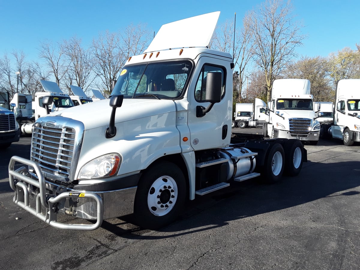 2019 Freightliner/Mercedes CASCADIA 125 813384