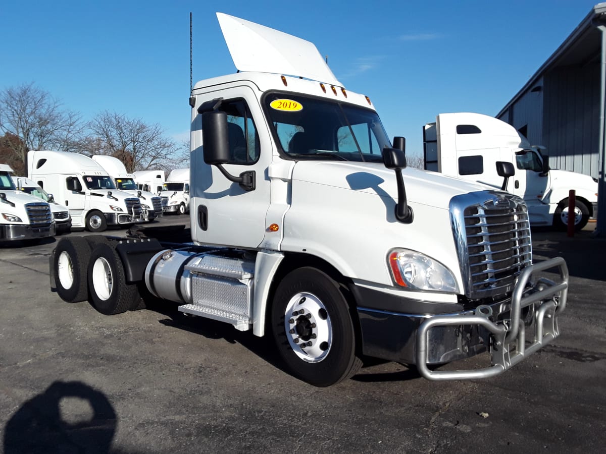 2019 Freightliner/Mercedes CASCADIA 125 813384