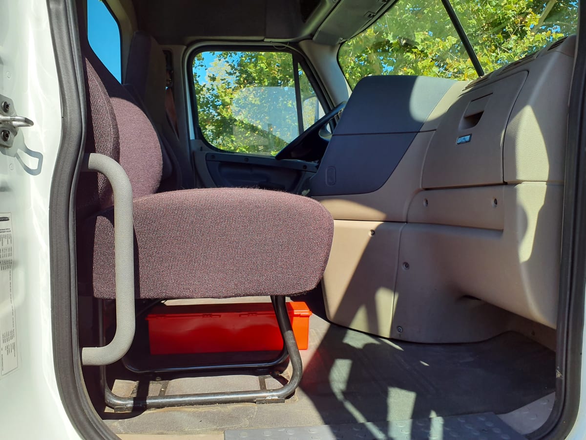 2019 Freightliner/Mercedes CASCADIA 125 813387