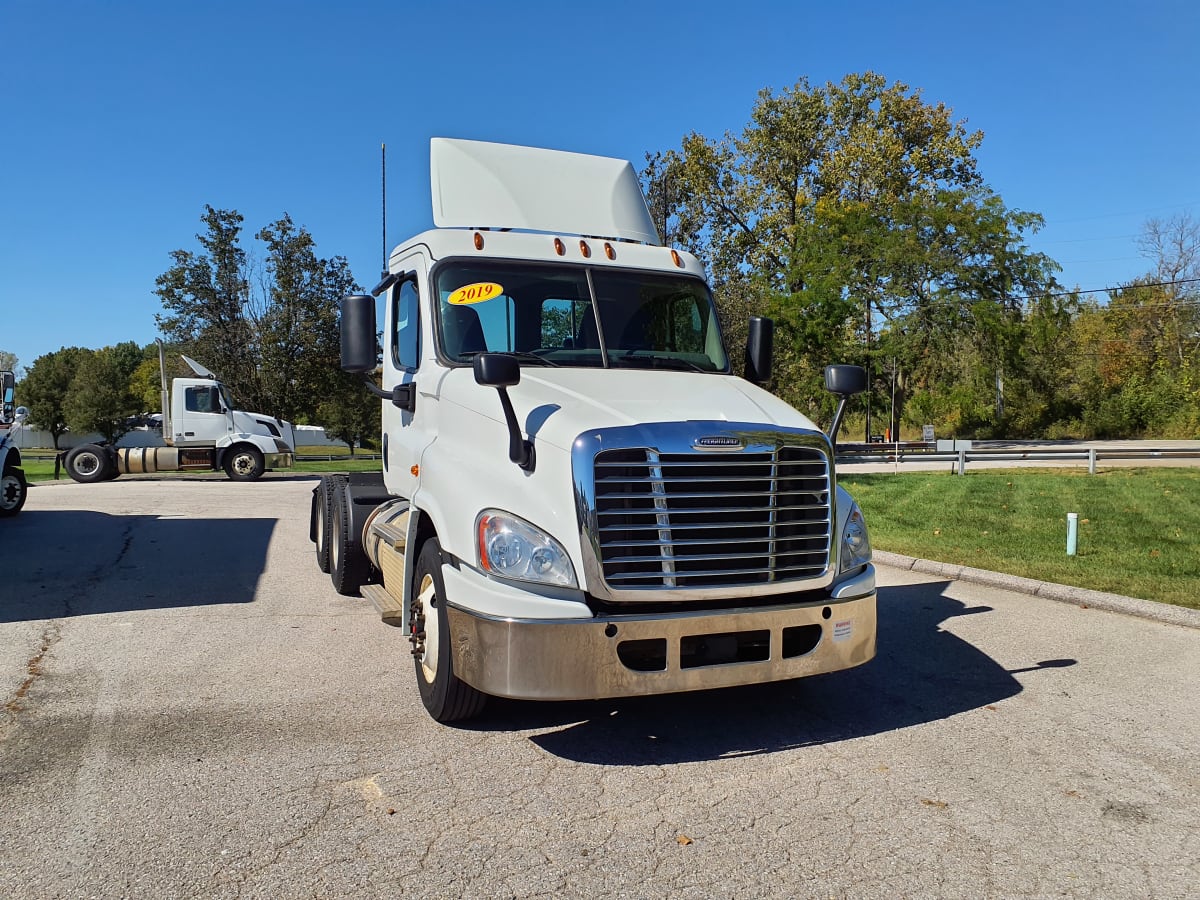 2019 Freightliner/Mercedes CASCADIA 125 813387