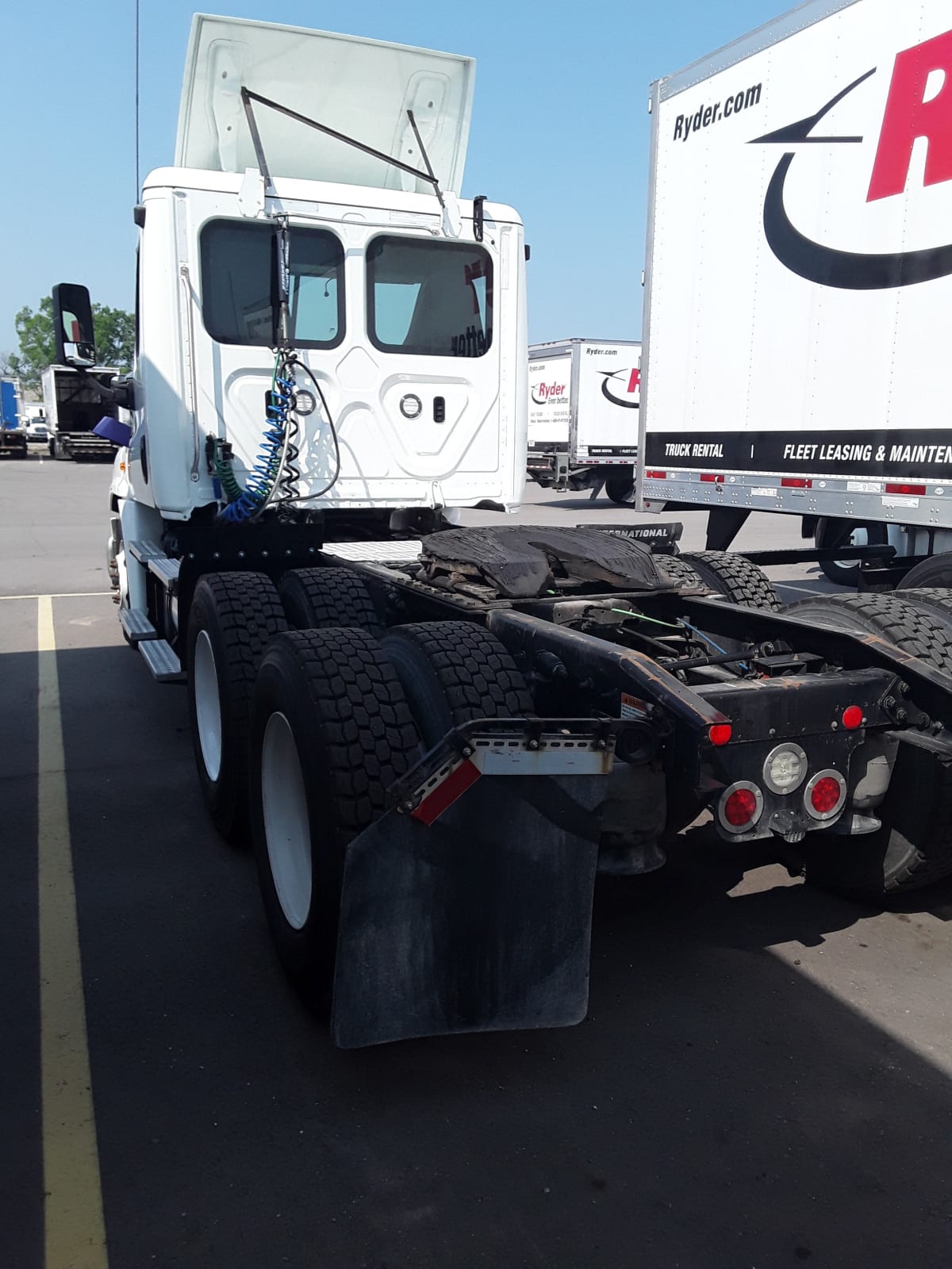 2019 Freightliner/Mercedes CASCADIA 125 813394