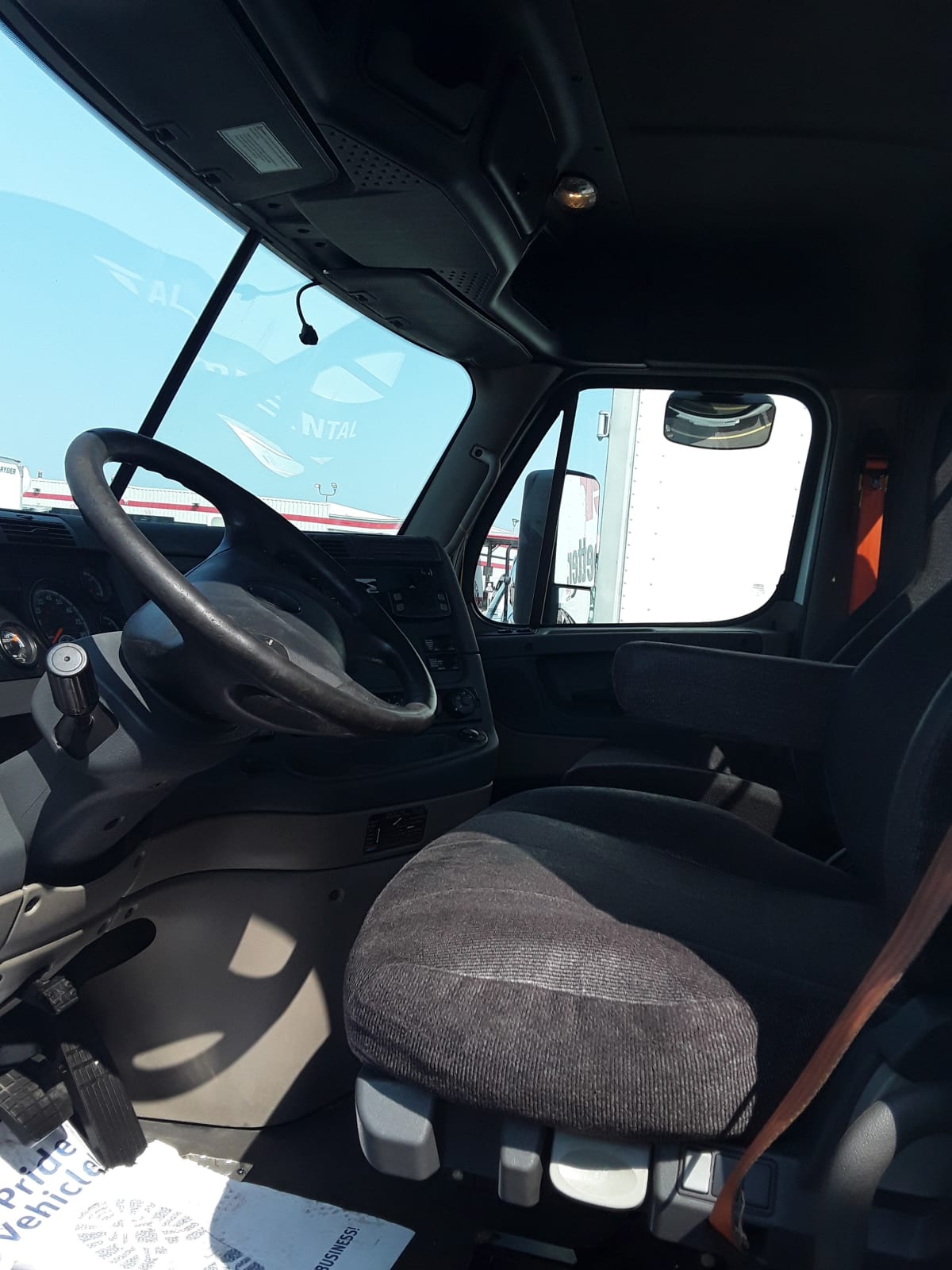 2019 Freightliner/Mercedes CASCADIA 125 813394