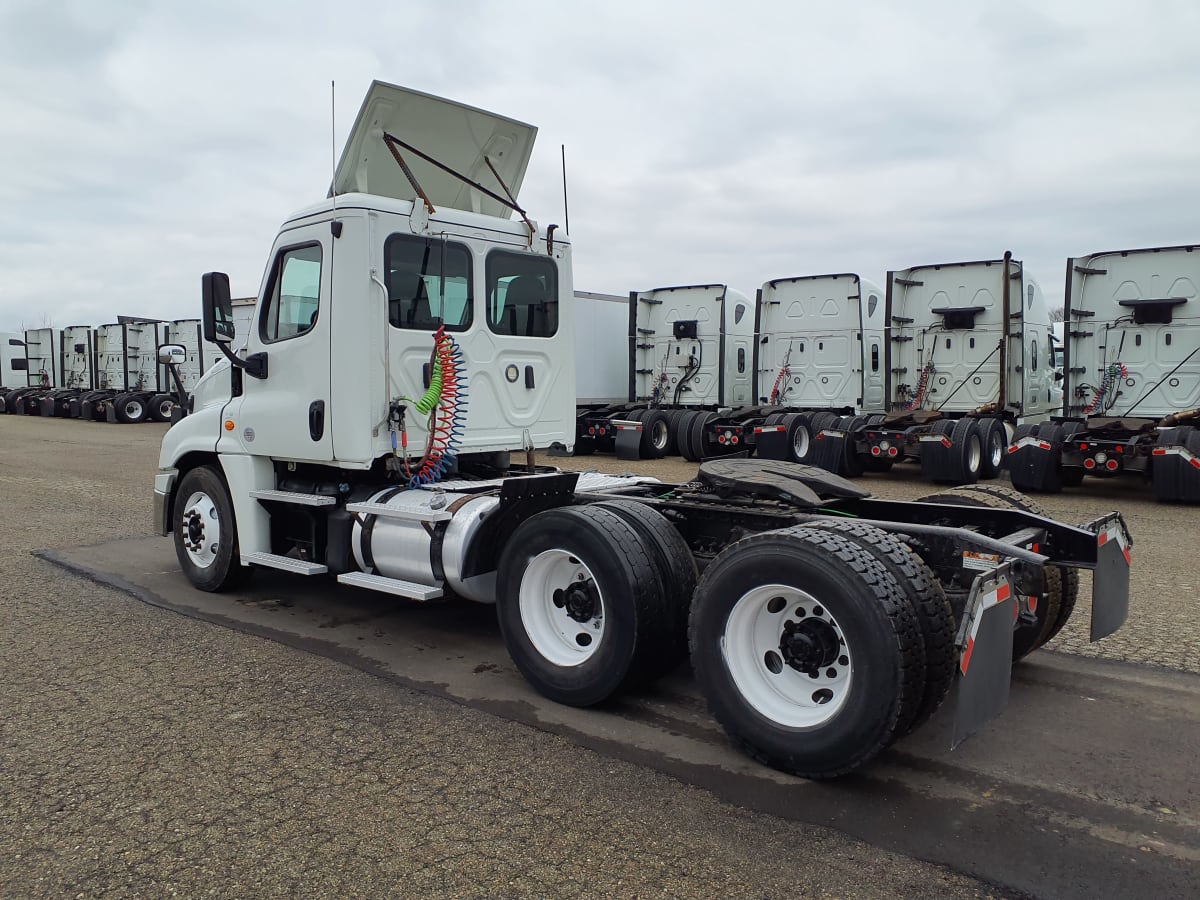 2019 Freightliner/Mercedes CASCADIA 125 813398