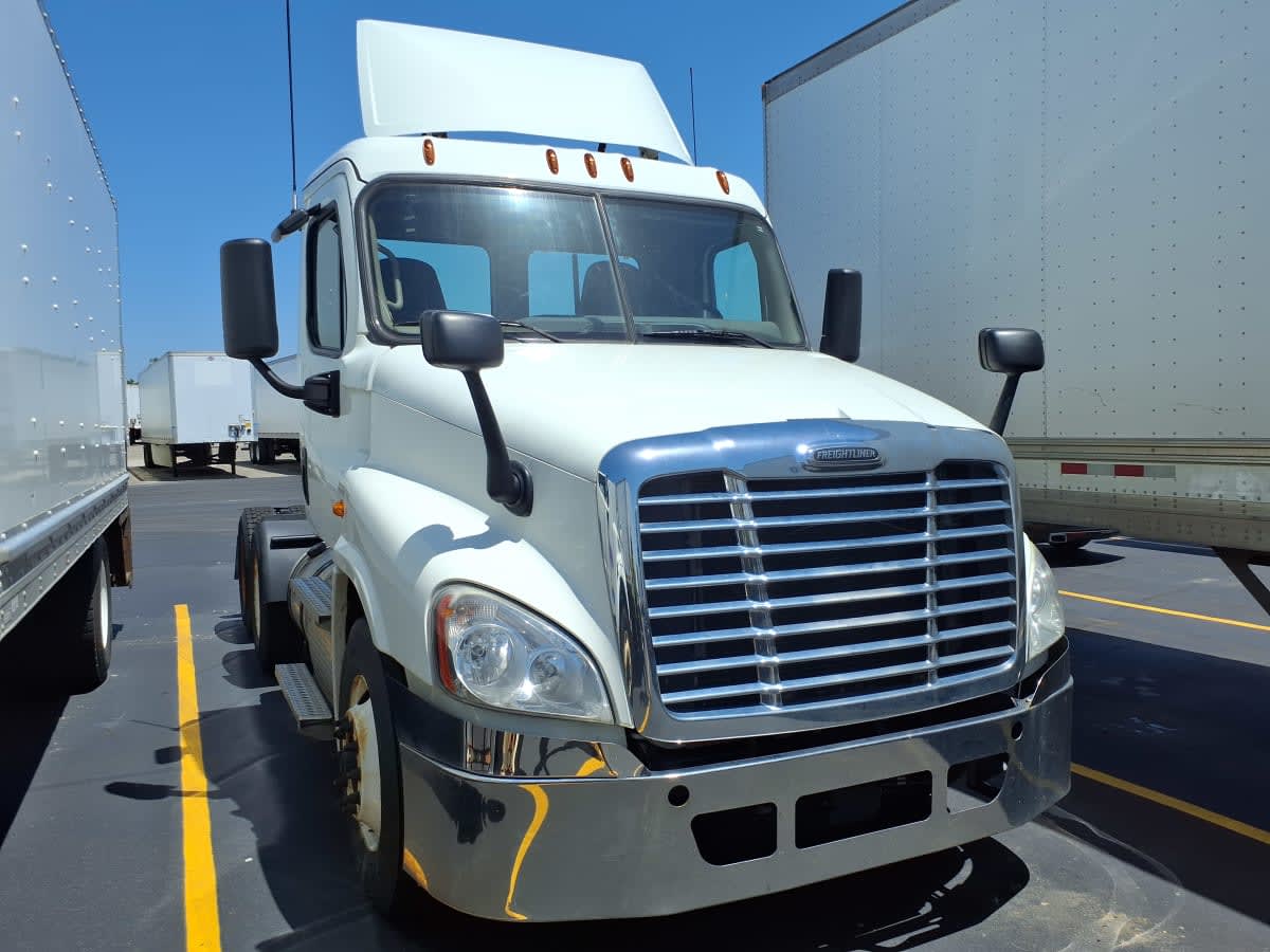 2019 Freightliner - image 1