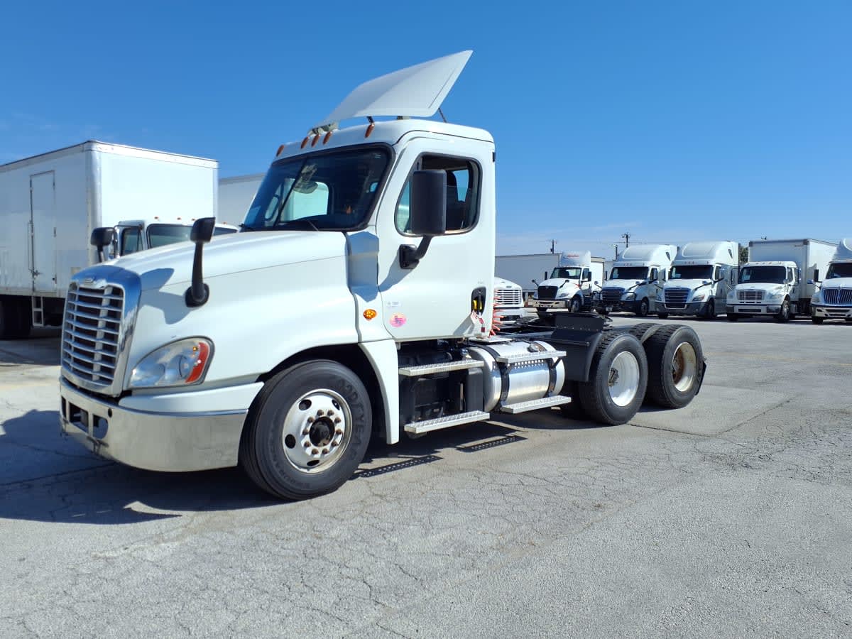 2019 Freightliner/Mercedes CASCADIA 125 813413