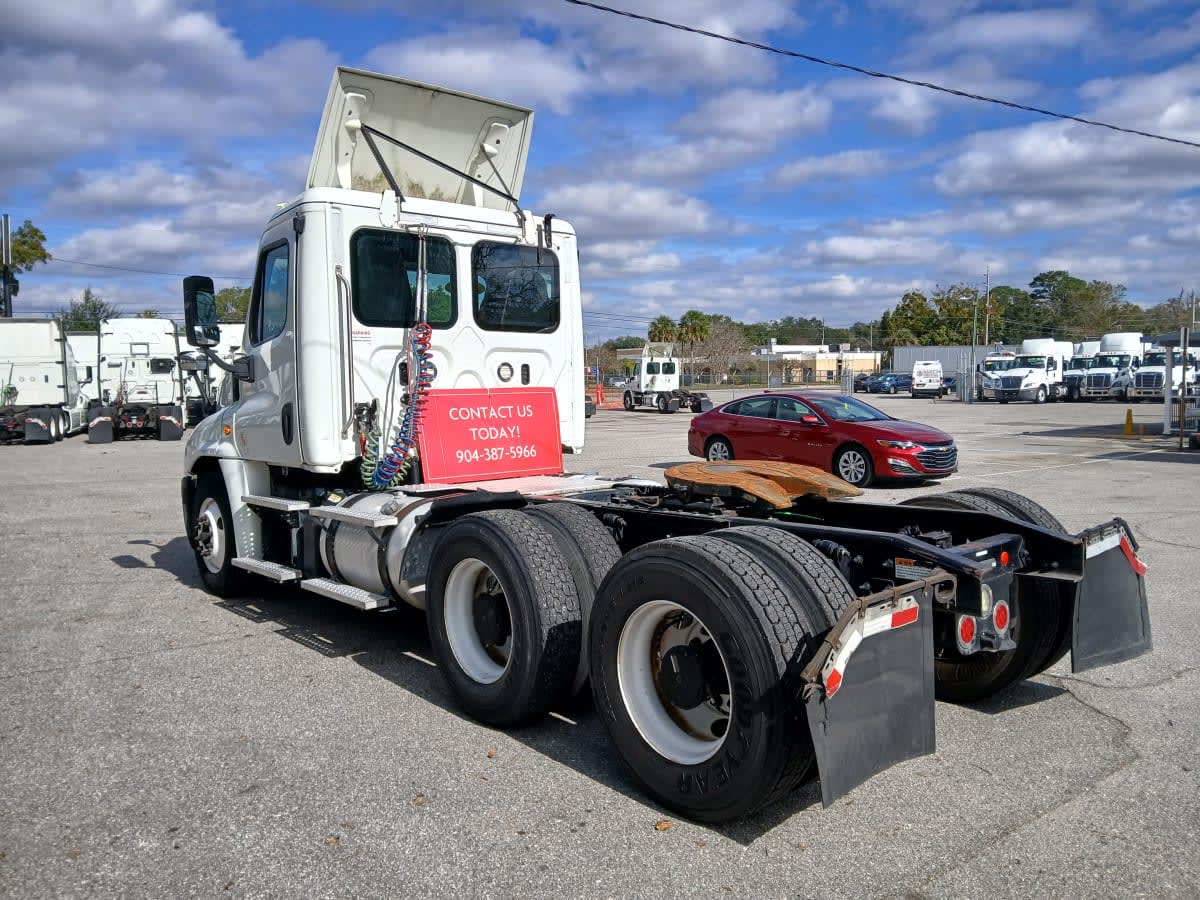 2019 Freightliner - image 6