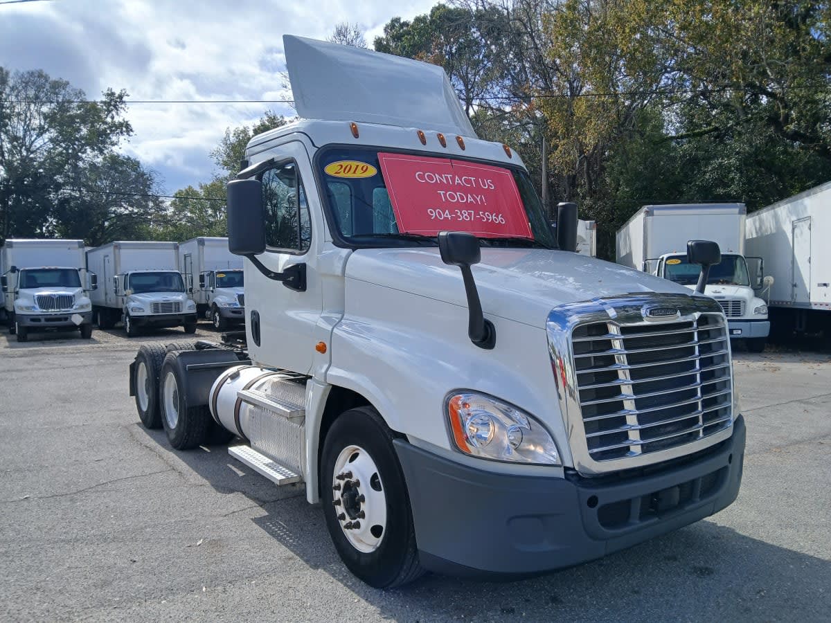 2019 Freightliner - image 3
