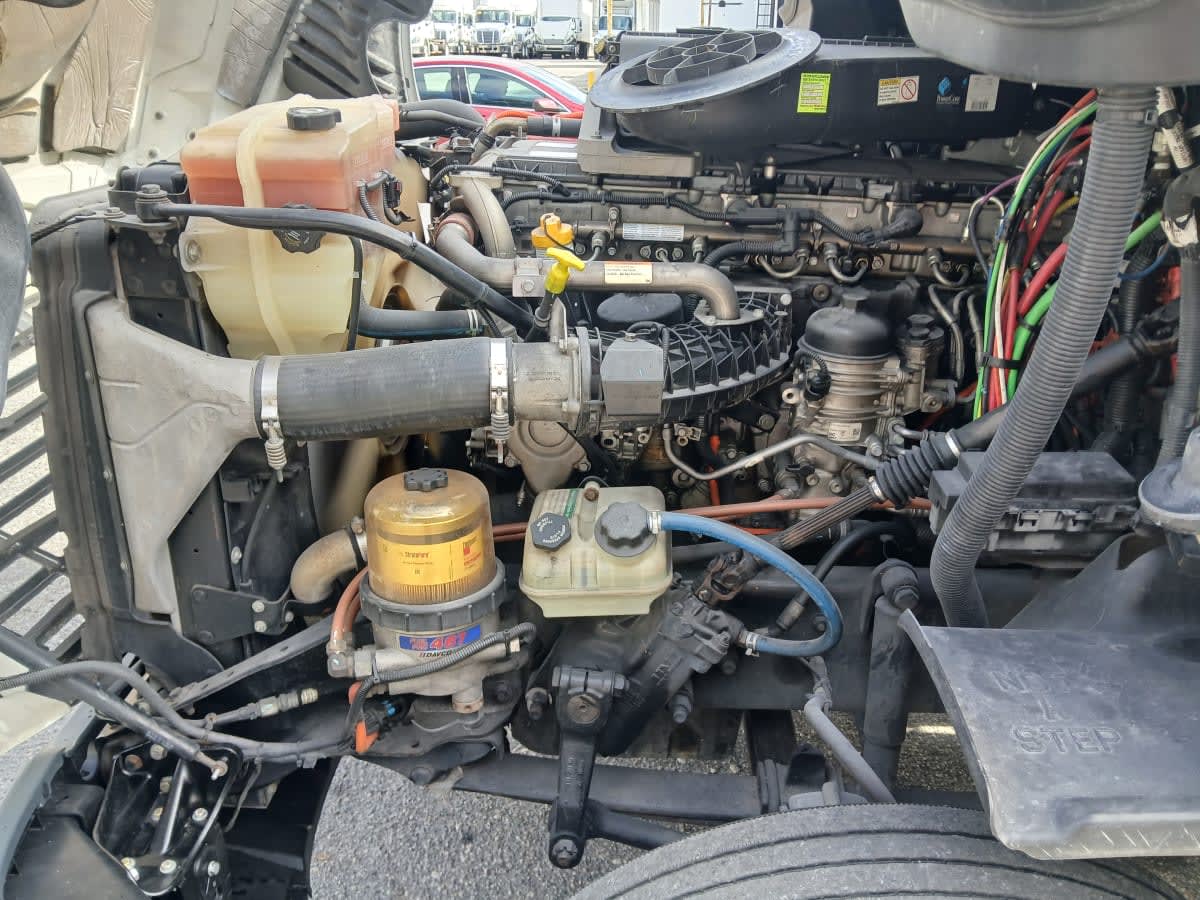 2019 Freightliner - image 8