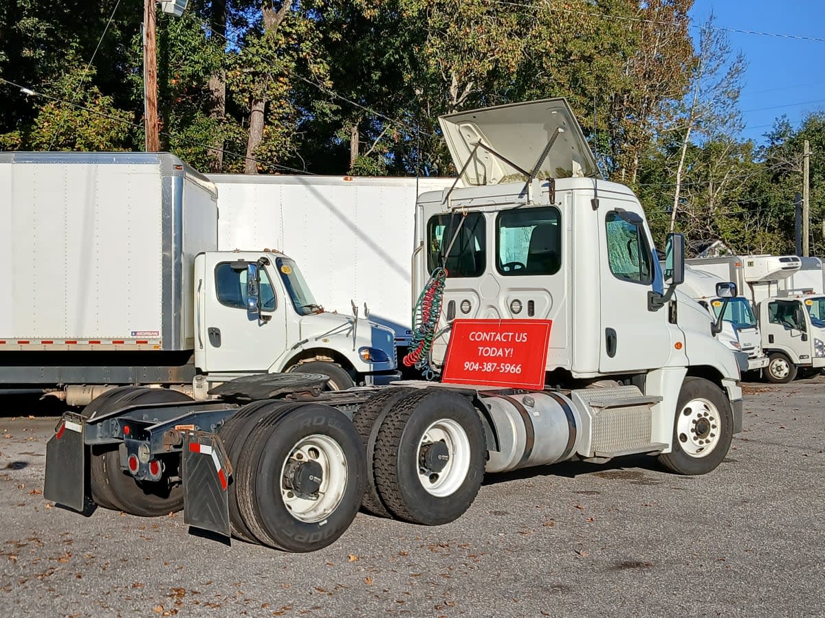 2019 Freightliner - image 4