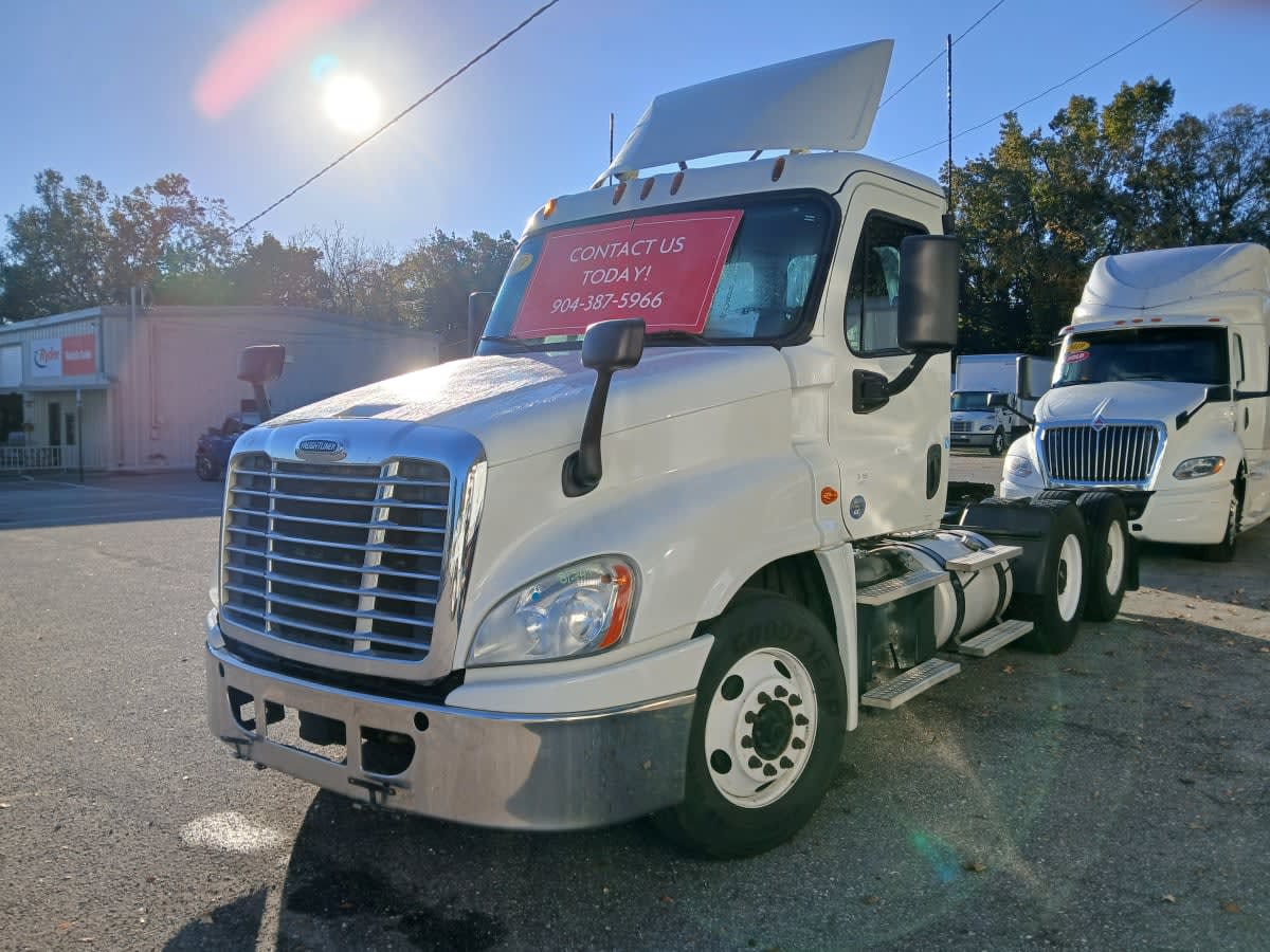 2019 Freightliner - image 2