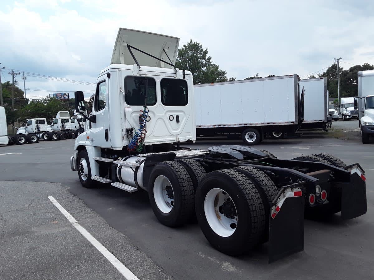 2019 Freightliner - image 7