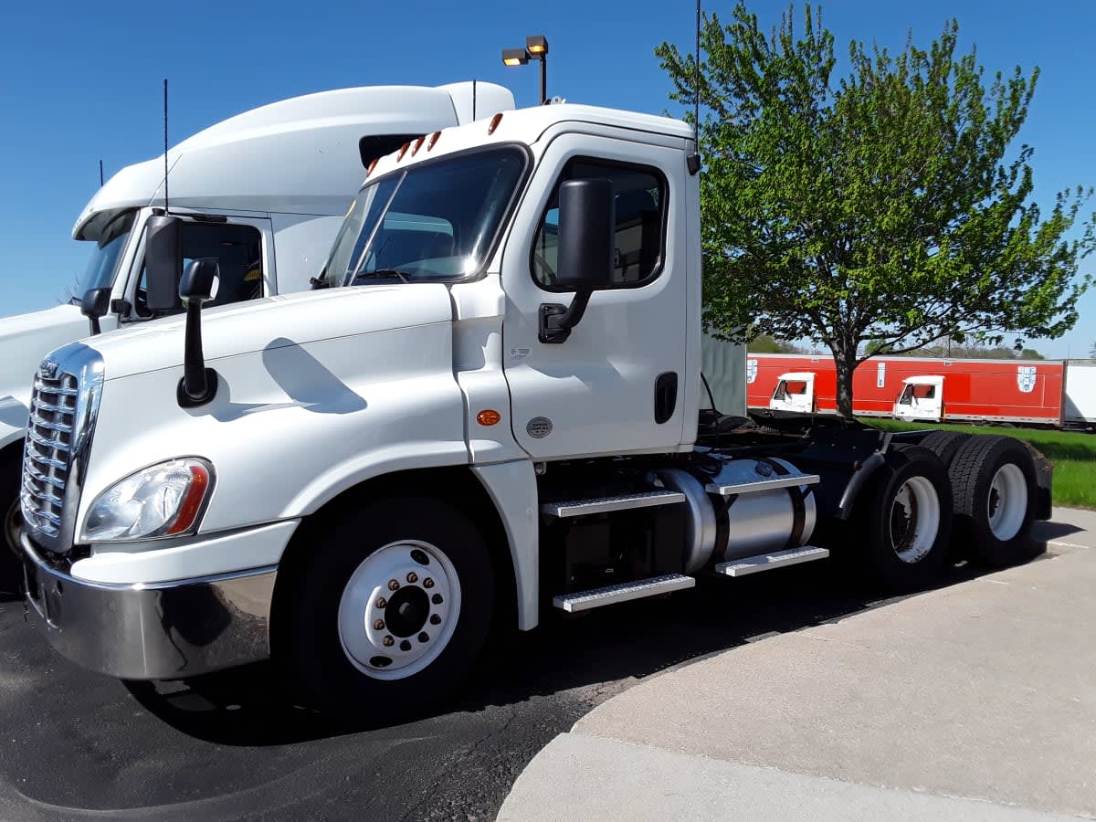 2019 Freightliner CASCADIA 125 813423