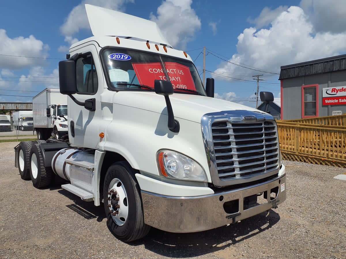 2019 Freightliner/Mercedes CASCADIA 125 813574
