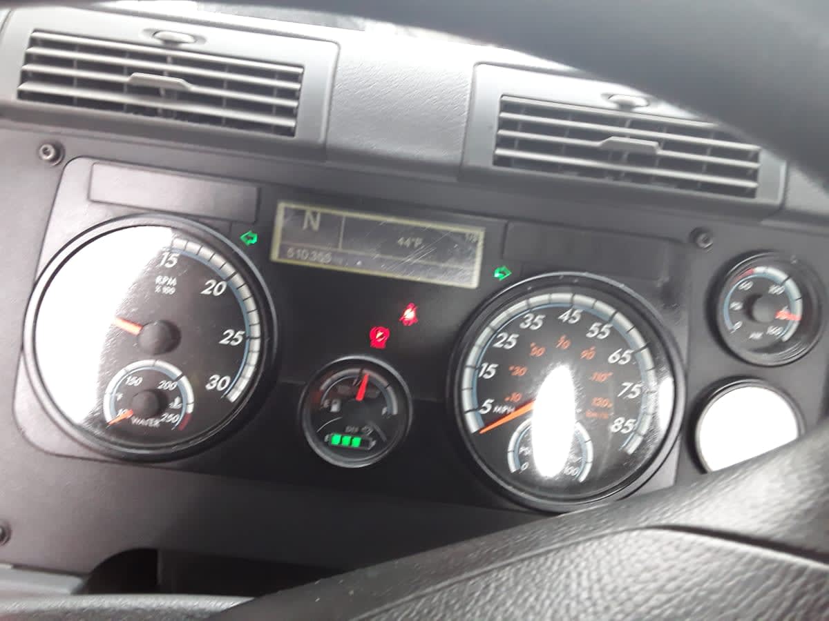 2019 Freightliner/Mercedes CASCADIA 125 813576