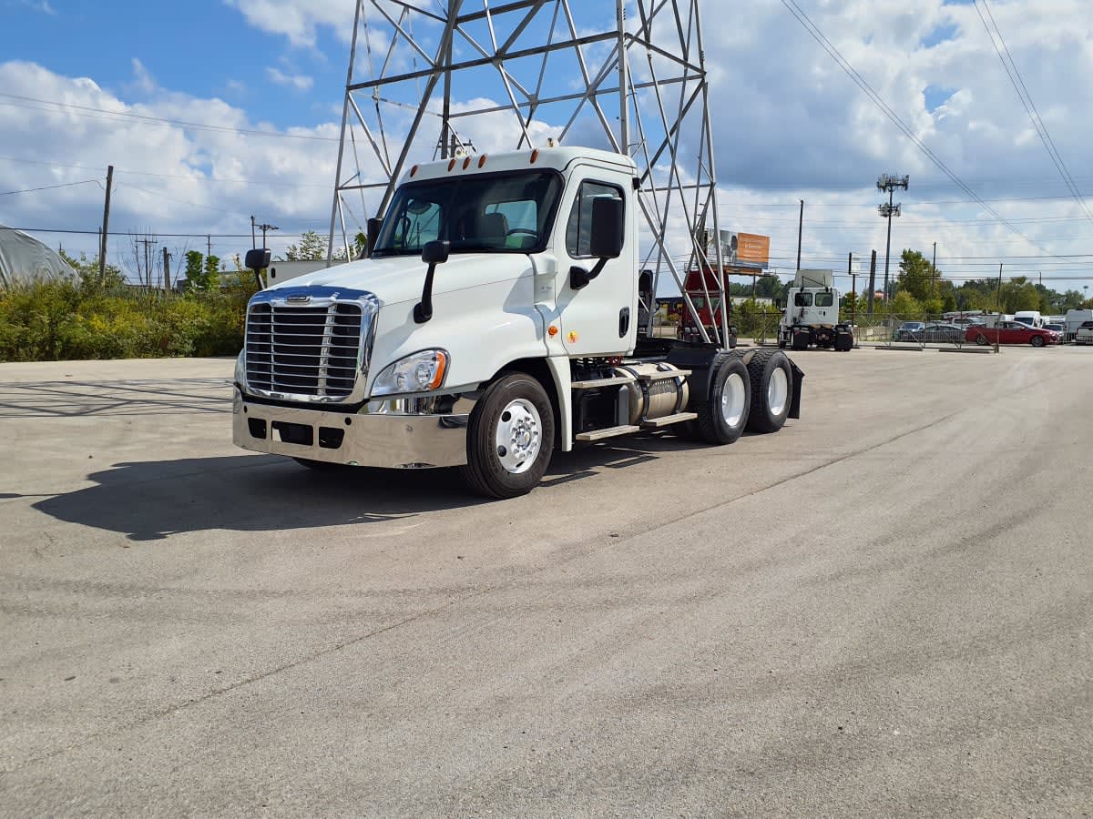 2019 Freightliner CASCADIA 125 813579