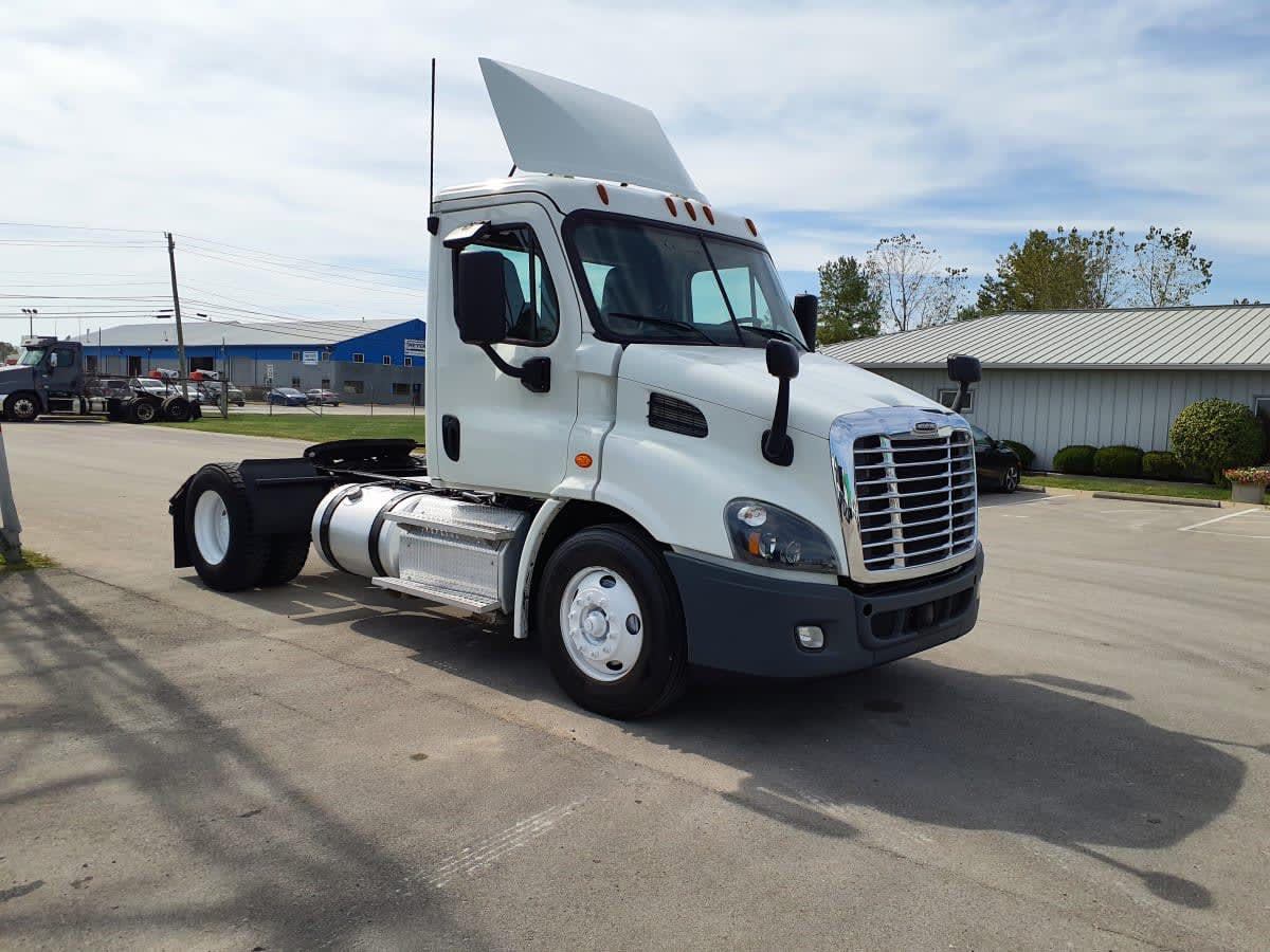2019 Freightliner CASCADIA 125 813579