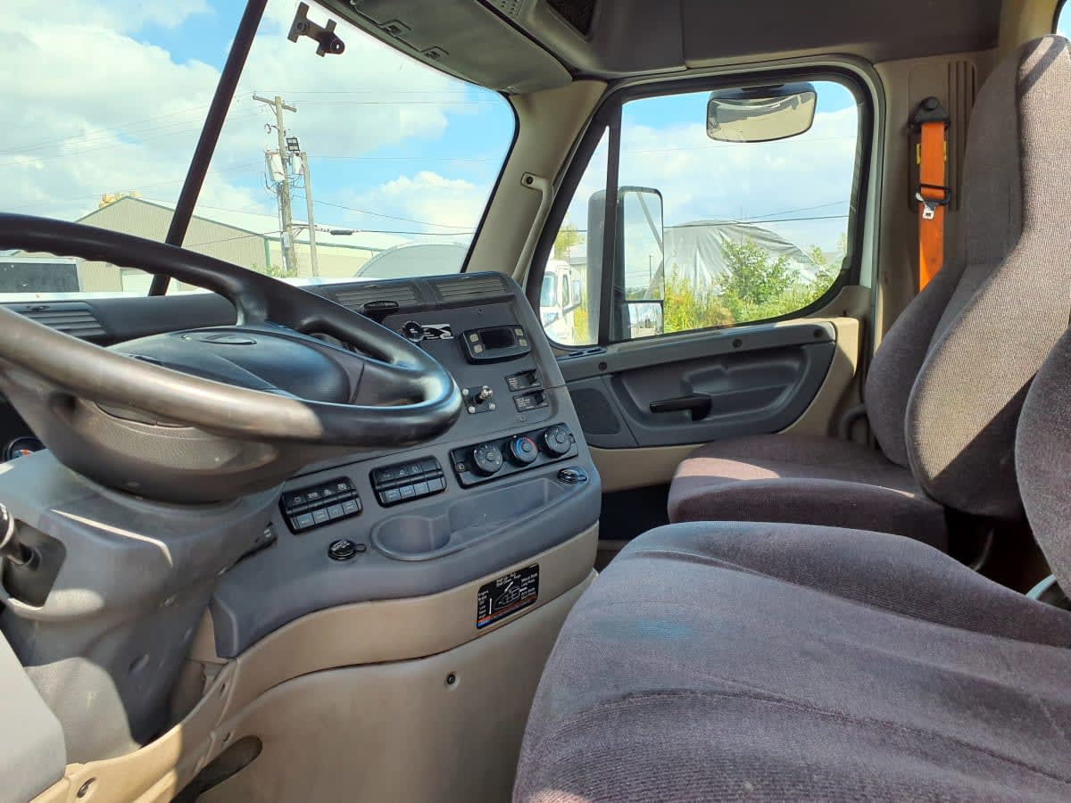 2019 Freightliner CASCADIA 125 813579